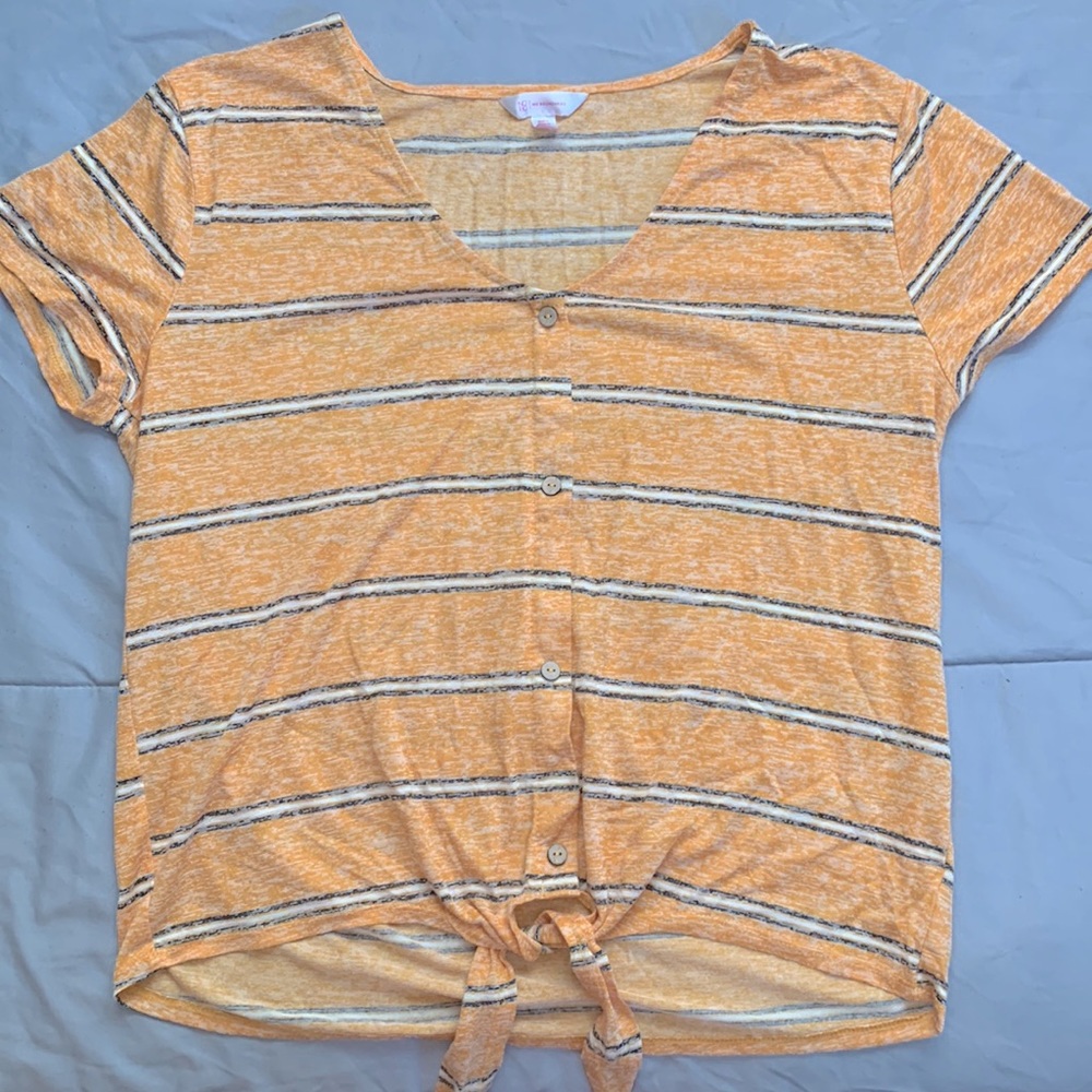 Size XXL/2XG orange, black, and white No Boundaries shirt.